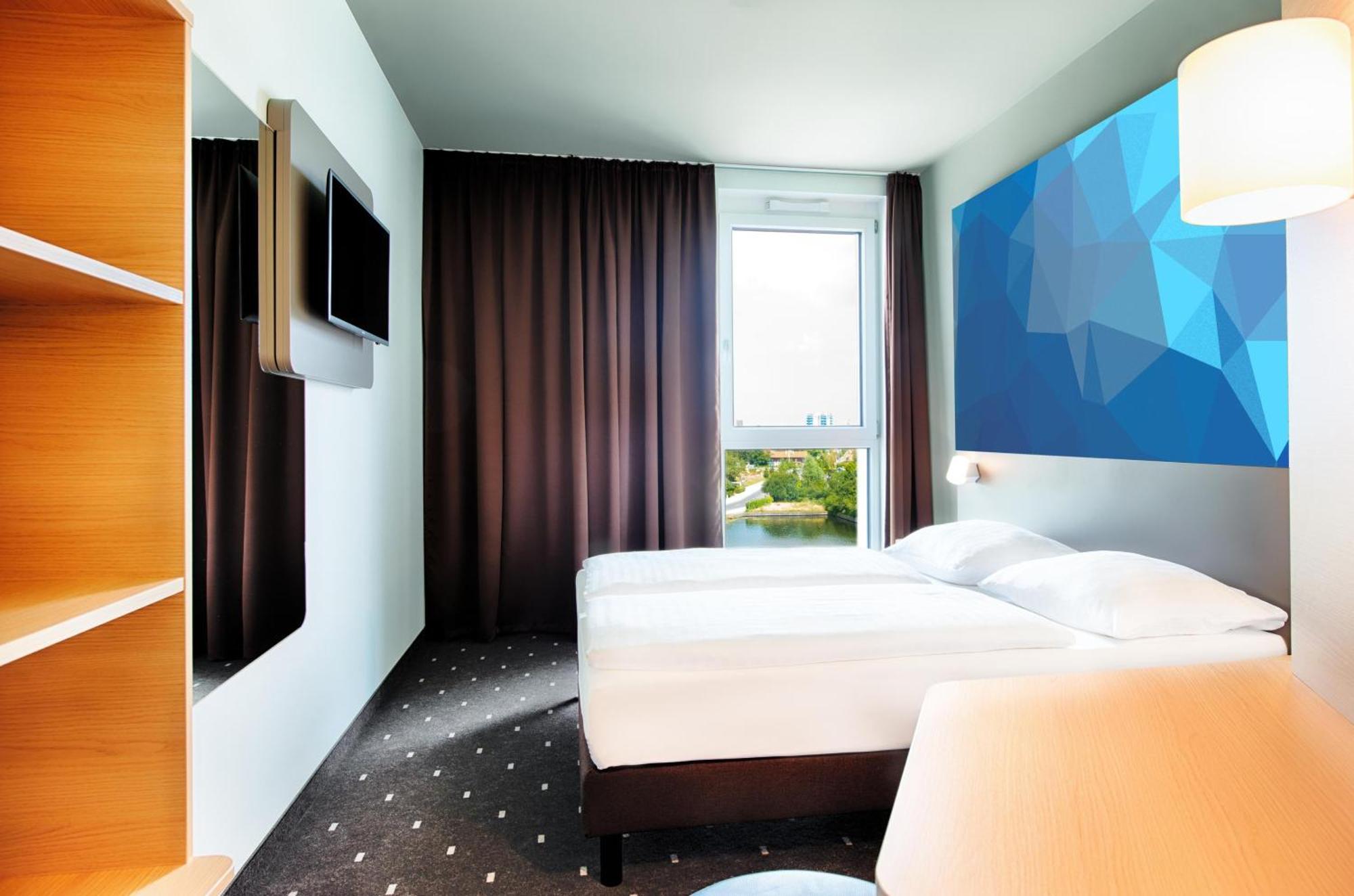 B&B Hotel Frankfurt-Hbf Франкфурт-на-Майне Экстерьер фото