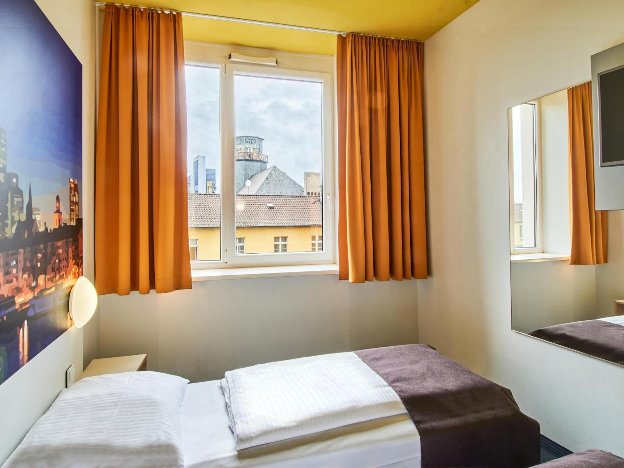 B&B Hotel Frankfurt-Hbf Франкфурт-на-Майне Экстерьер фото