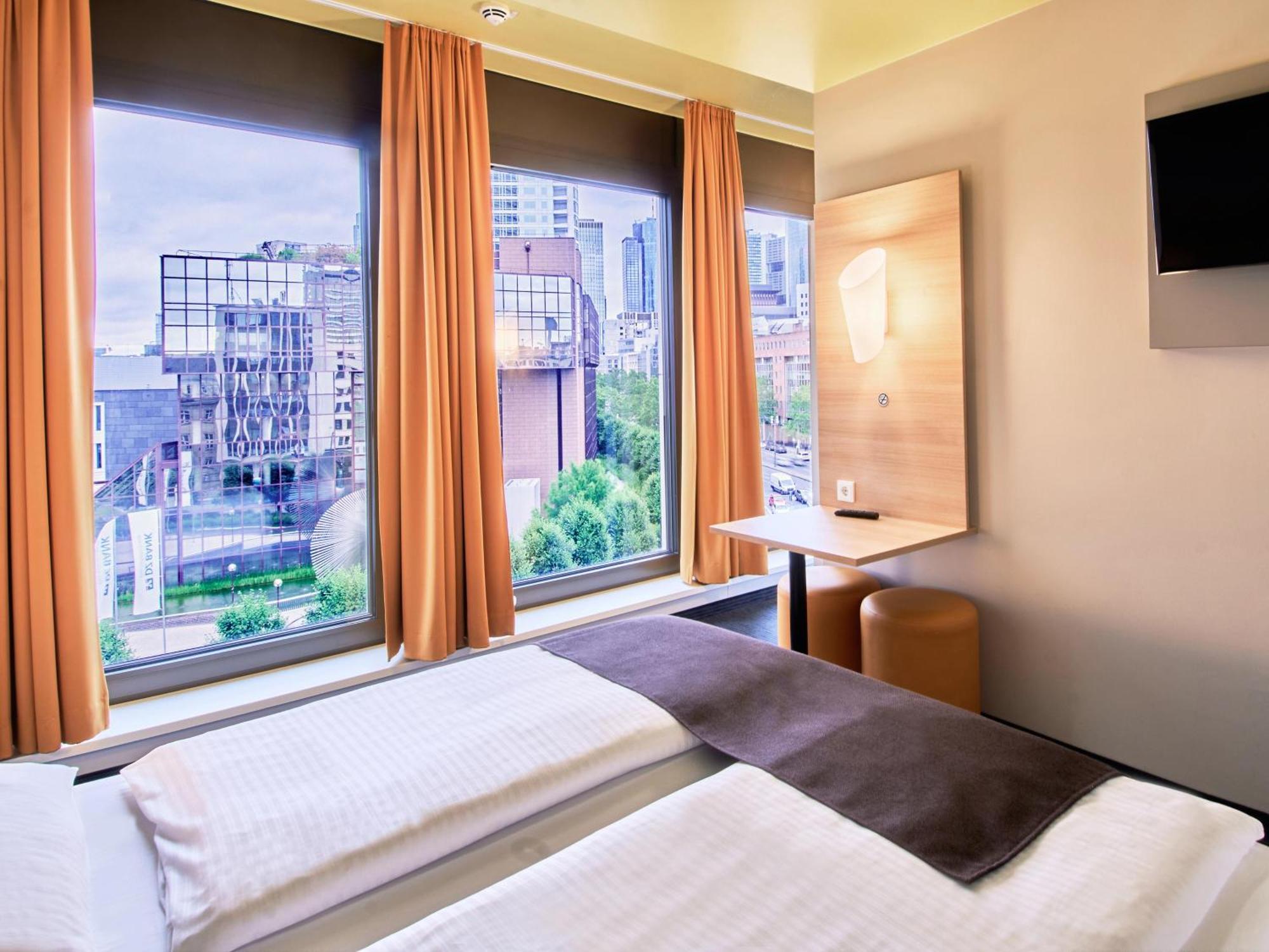 B&B Hotel Frankfurt-Hbf Франкфурт-на-Майне Экстерьер фото
