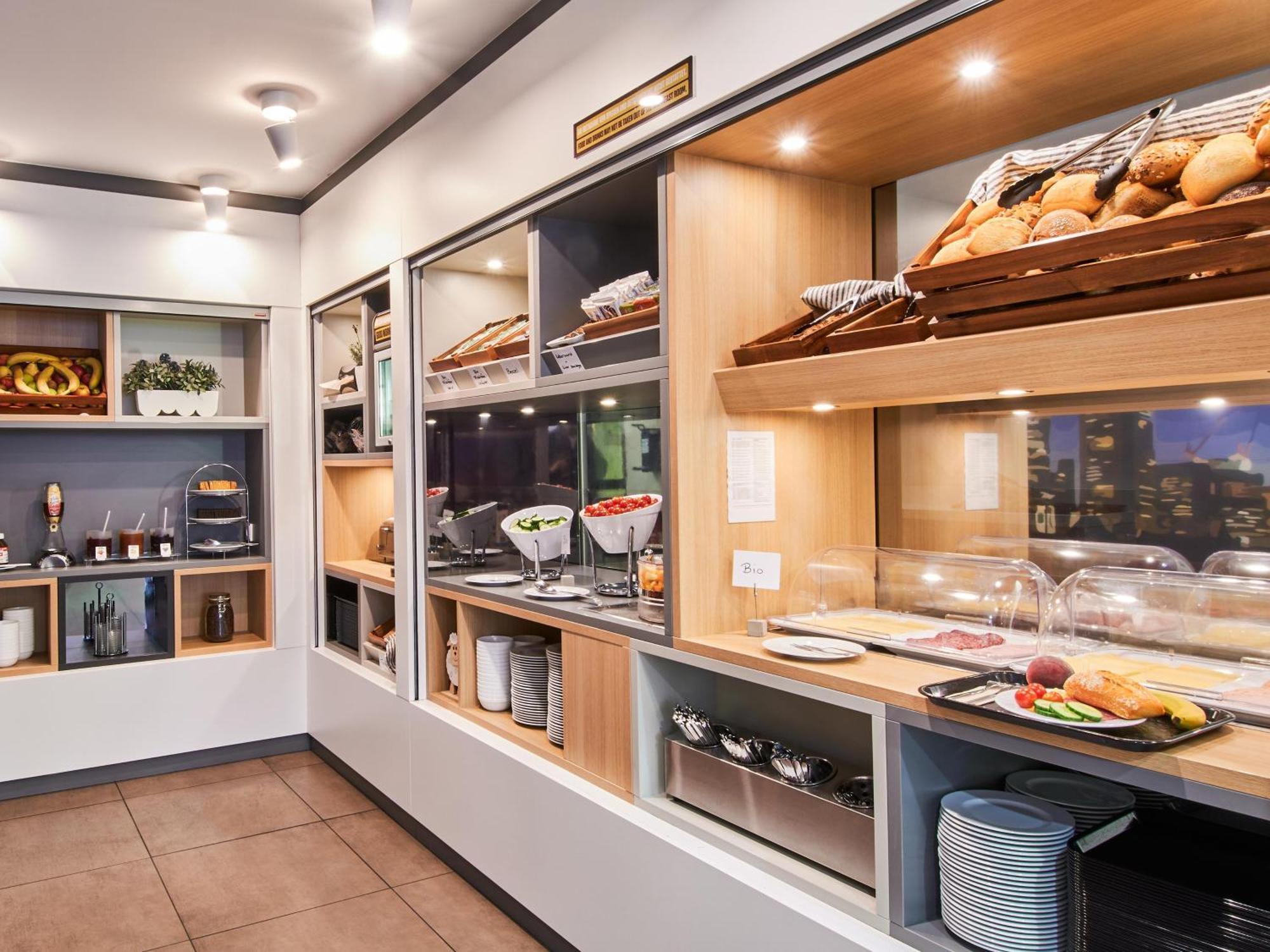 B&B Hotel Frankfurt-Hbf Франкфурт-на-Майне Экстерьер фото